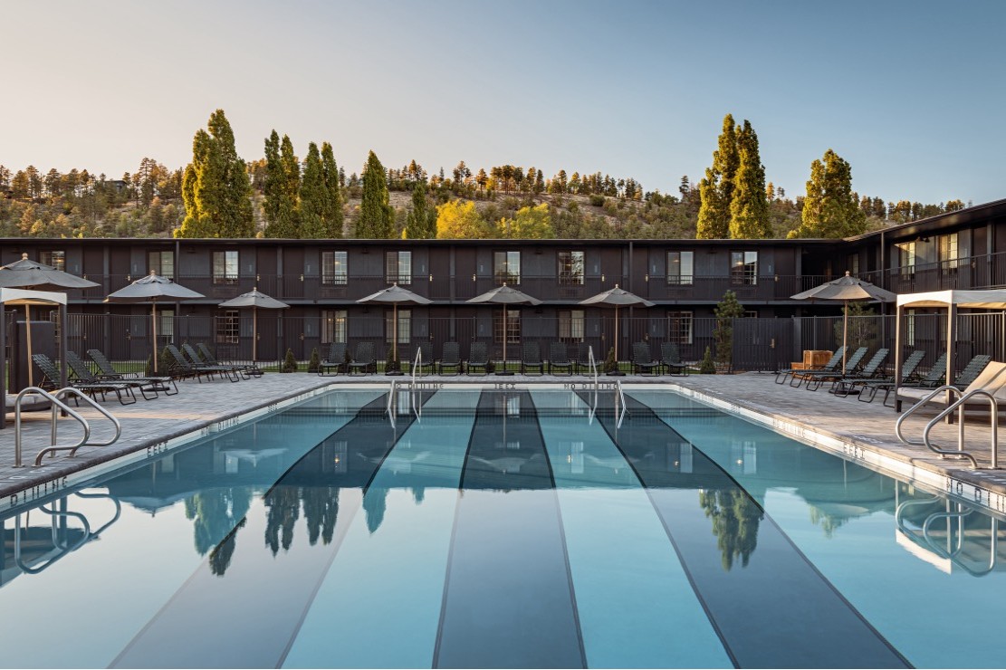 High Country Motor Lodge pool