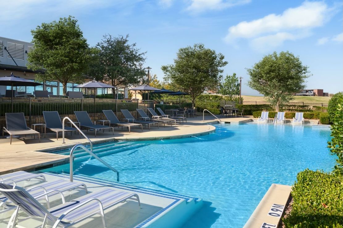 Courtyard by Marriott Fort Worth at Alliance Town Center pool