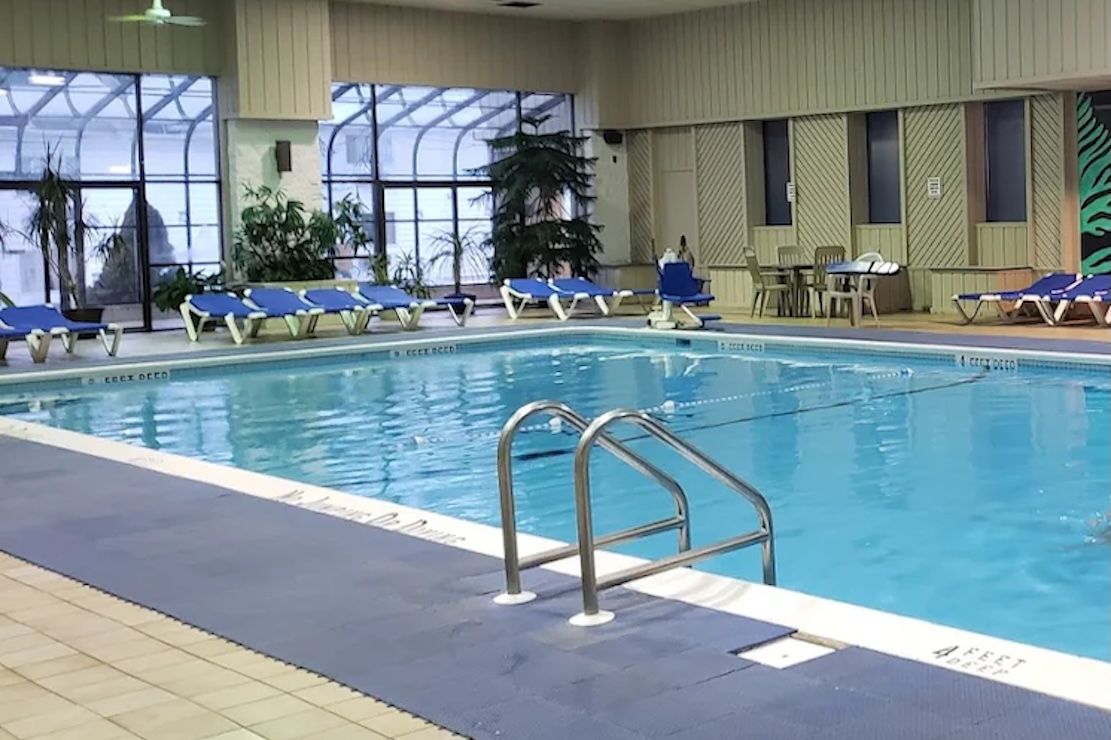 Villa Roma Resort and Conference Center pool