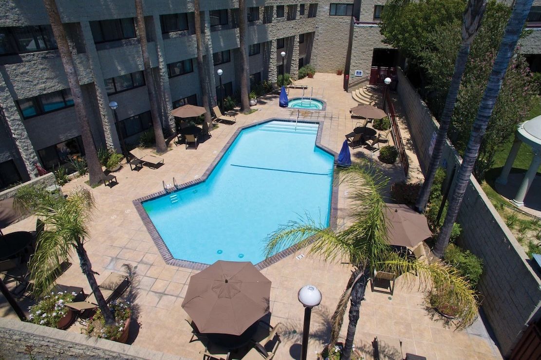 DoubleTree by Hilton Los Angeles - Rosemead pool