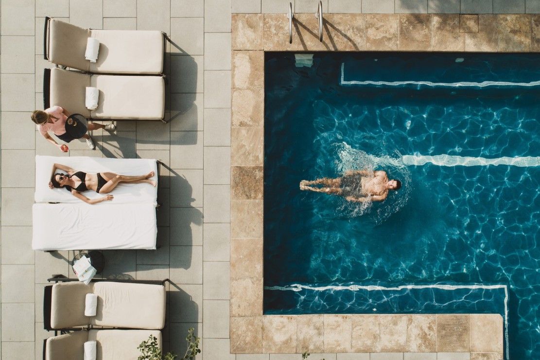 Four Seasons Hotel Denver pool