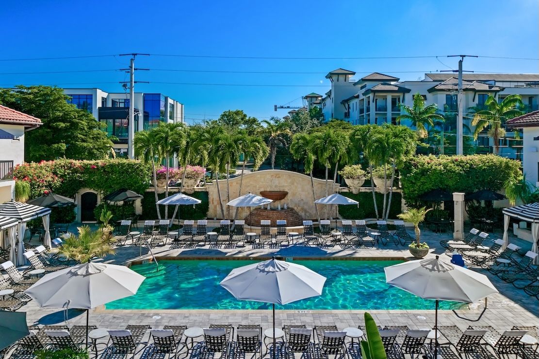 Bellasera Hotel pool