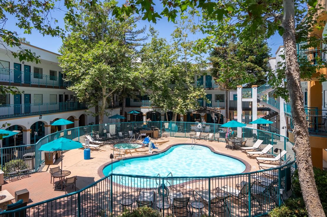 Quality Suites Downtown San Luis Obispo pool