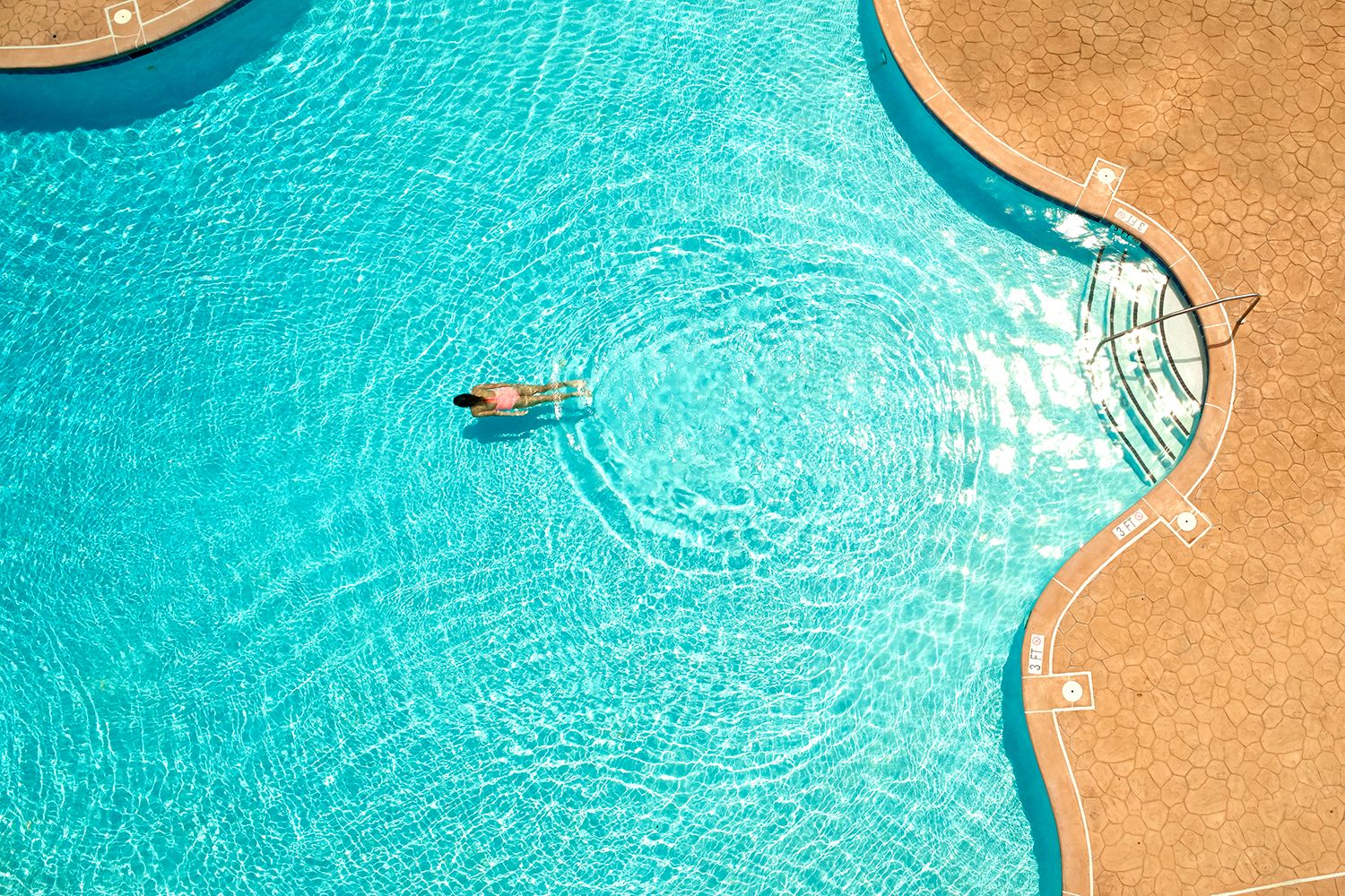Lansdowne Resort pool
