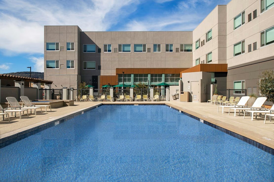 Element by Marriott Sedona pool