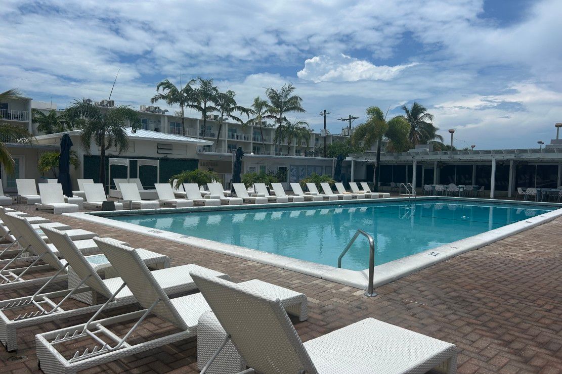 Skipjack Resort and Marina pool
