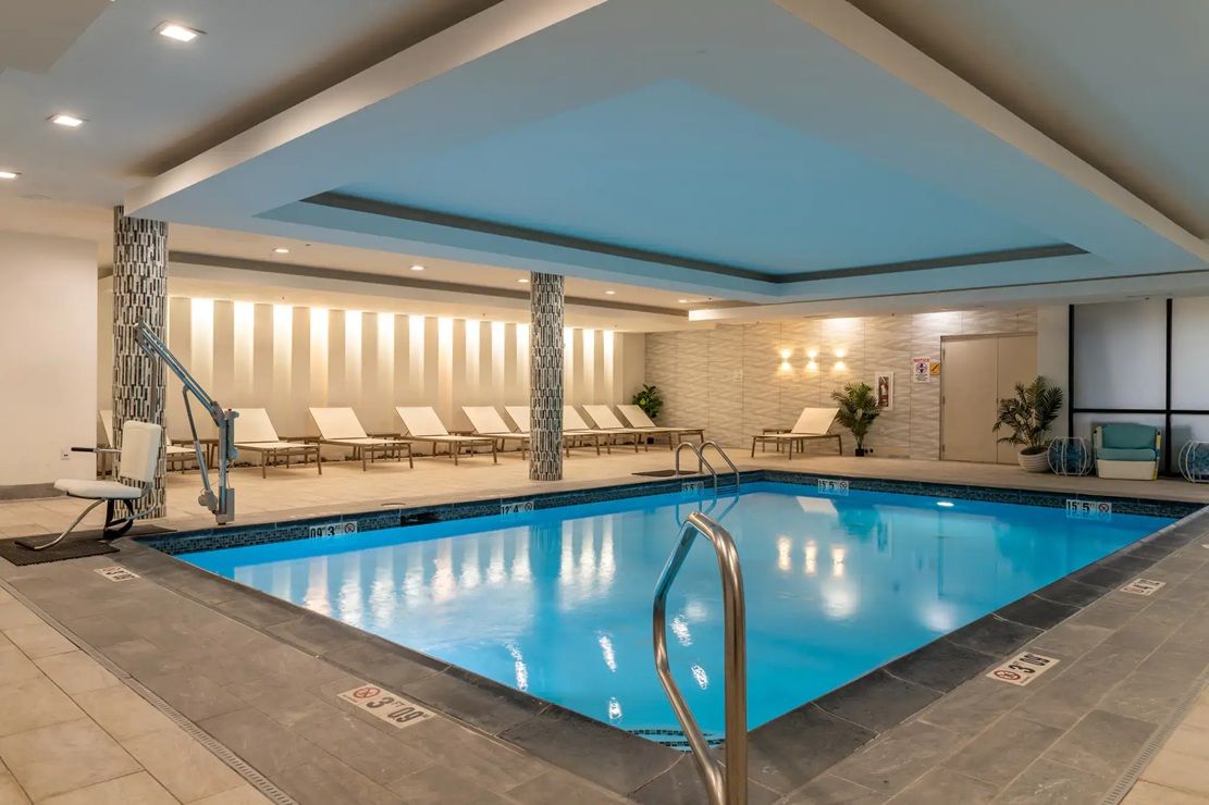 The Chandler at White Mountains pool