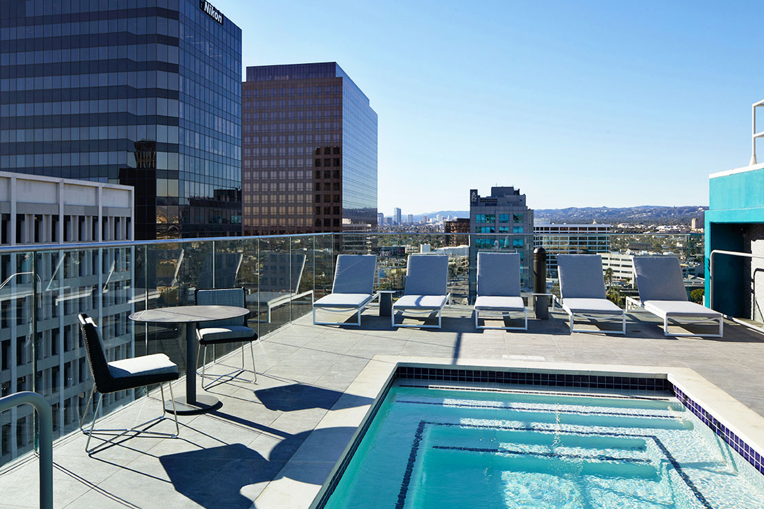 AC Hotel by Marriott Beverly Hills pool