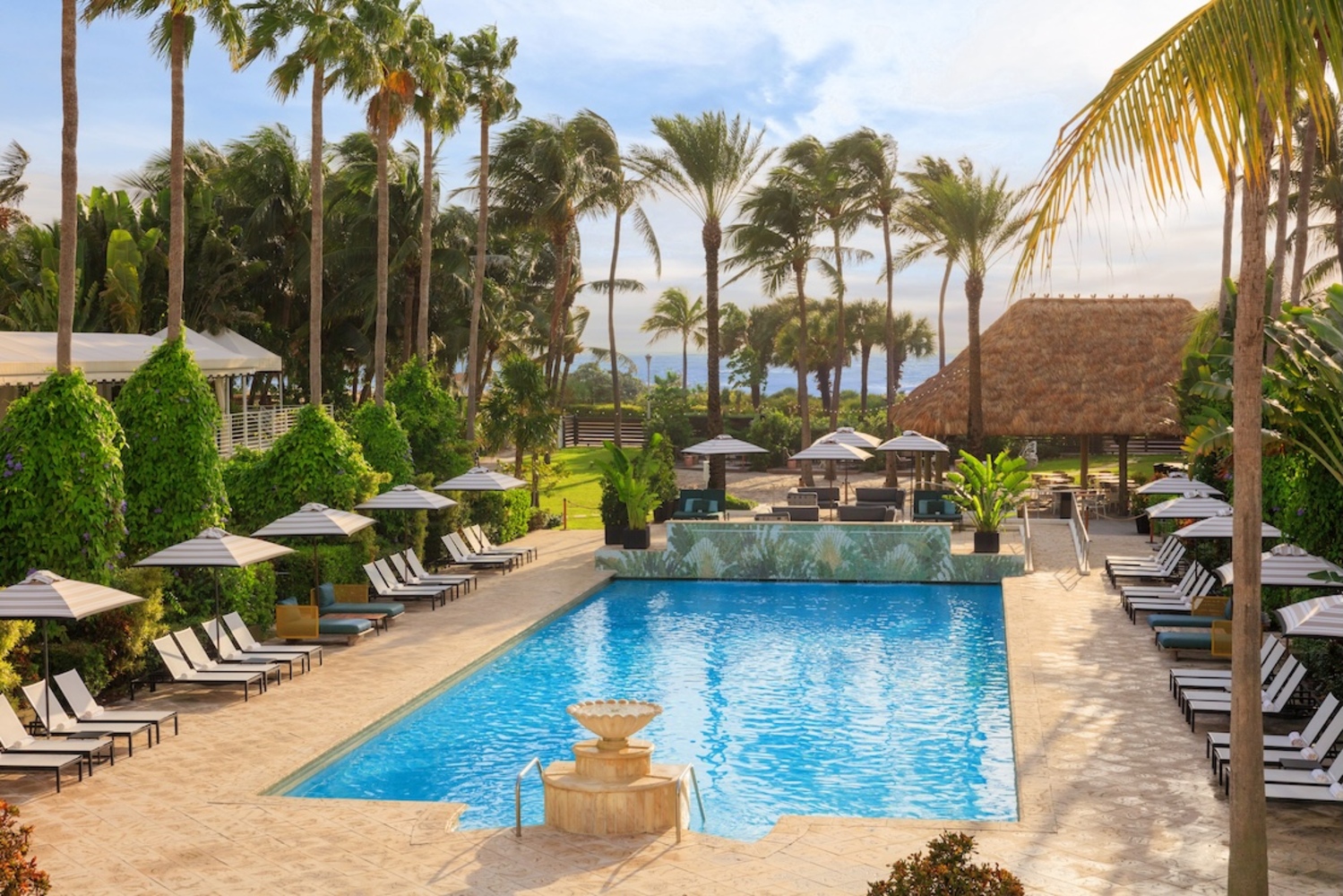 Day Pass at Solei Beach Club at Kimpton Surfcomber Hotel