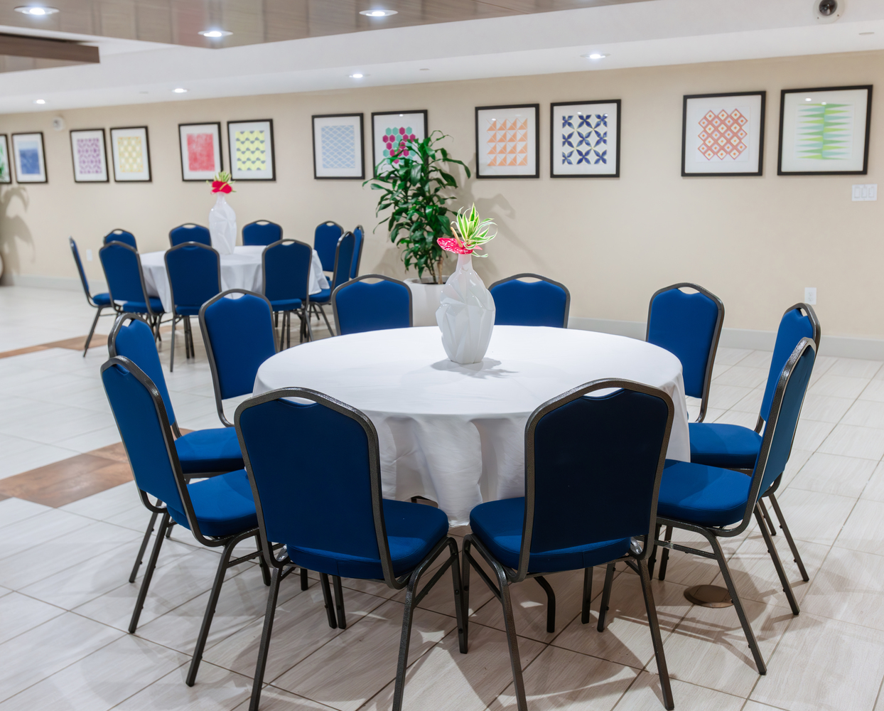 Meeting Room  at Holiday Inn Express Waikiki