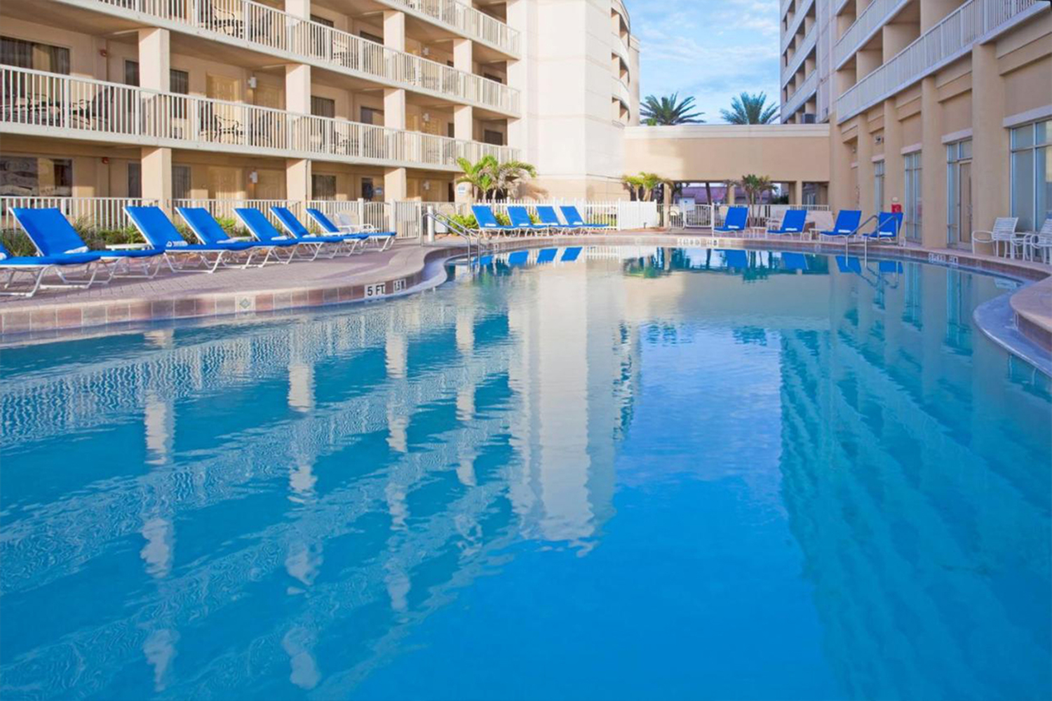 Day Pass at Crowne Plaza Melbourne-Oceanfront
