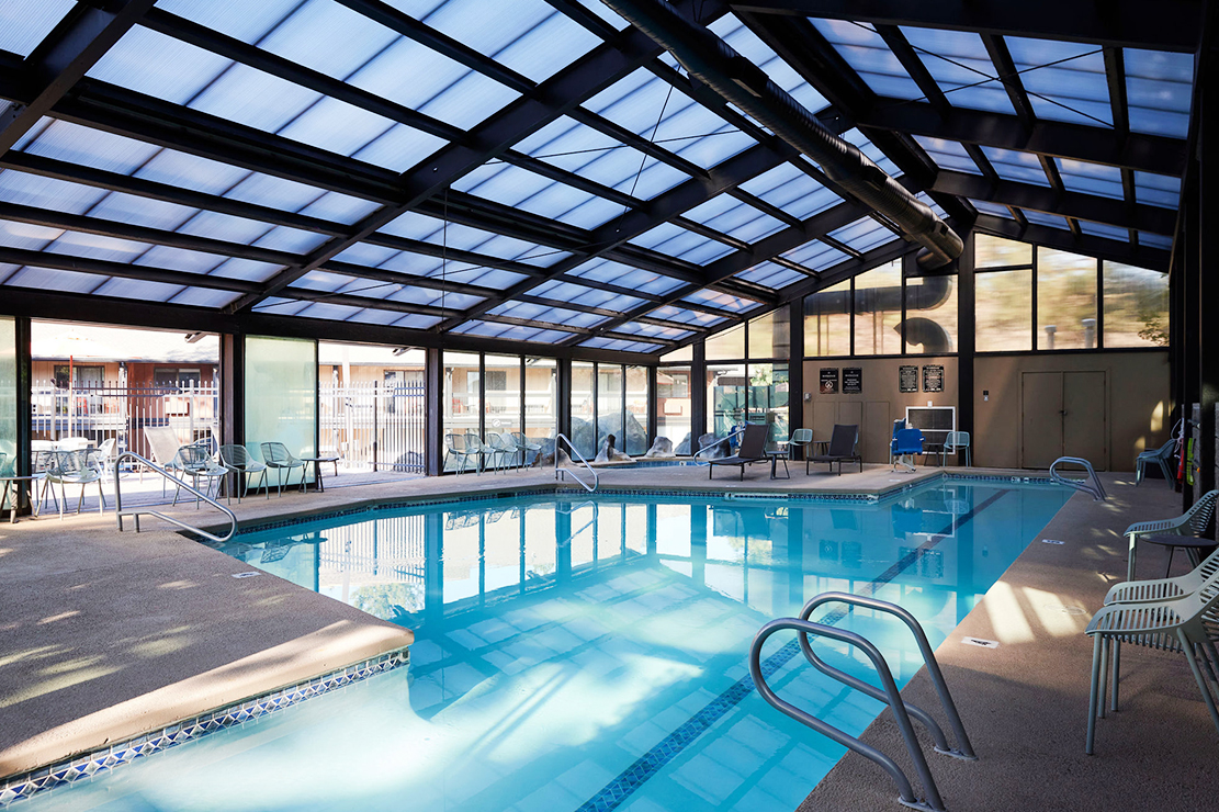 Day Pass at Riverhouse Lodge
