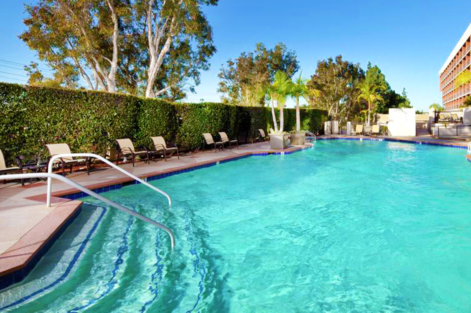 Daybed at Hilton Orange County/Costa Mesa