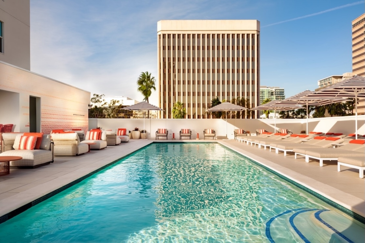Day Pass  at Fairmont Breakers Long Beach