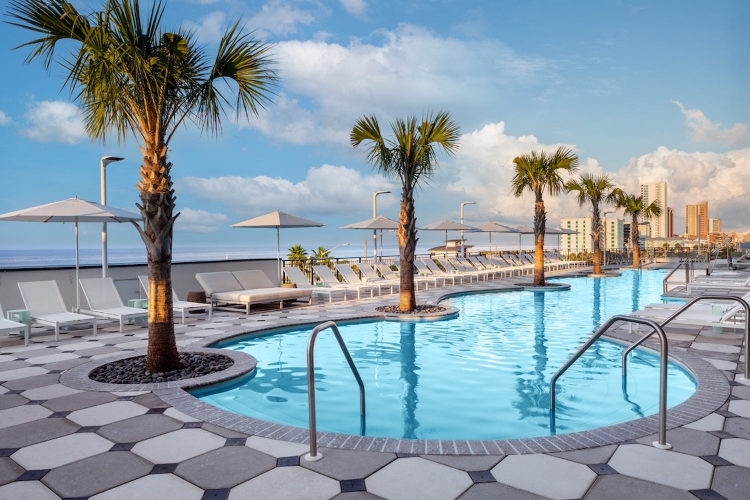 Locals Day Pass at Embassy Suites Gulf Shores Beach Resort