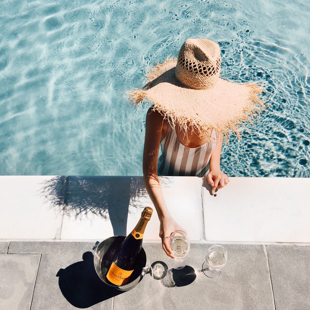 Veuve Clicquot VIP Cabana at Art Ovation Hotel, Autograph Collection